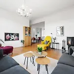 Sentral Og Stilfull Apartment *